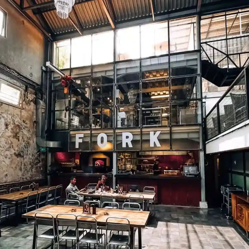 FORK Tempat Nongkrong di Surabaya Blog GoPay