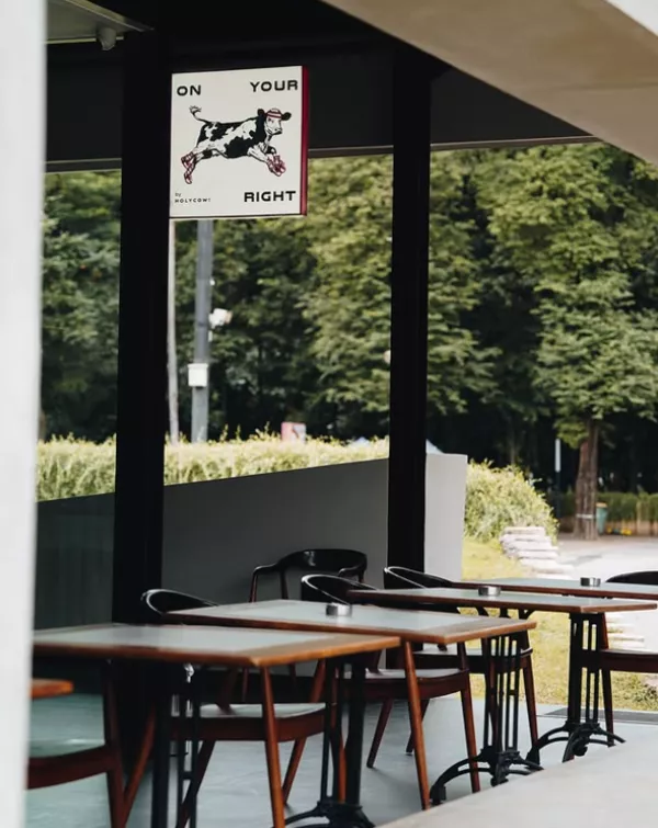 On Your Right Tempat Jajanan di GBK Blog GoPay