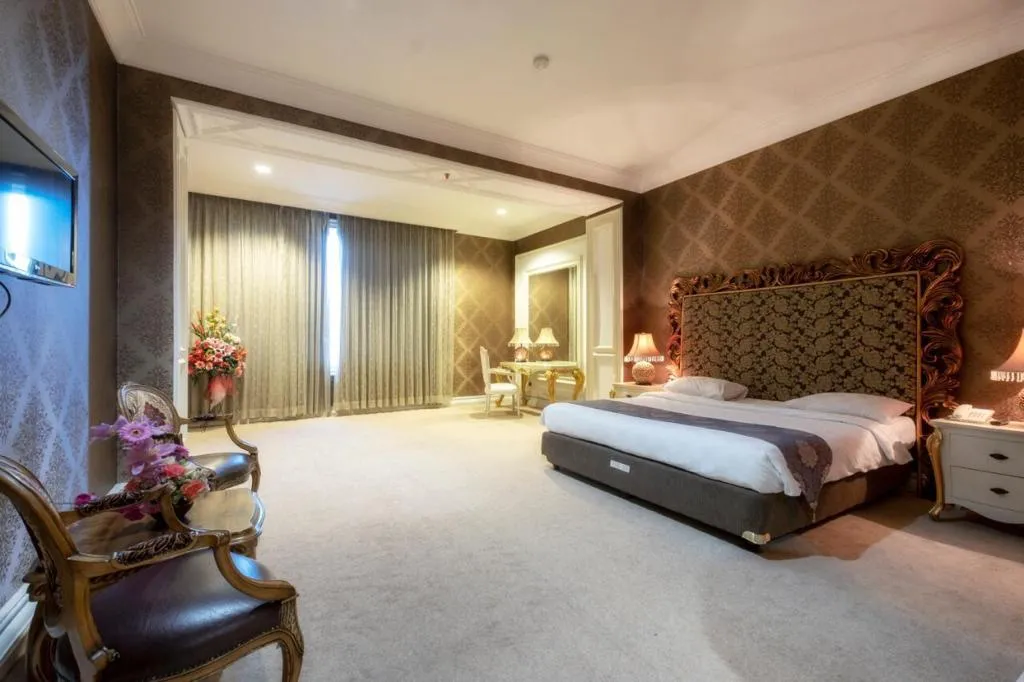 The Empire Hotel