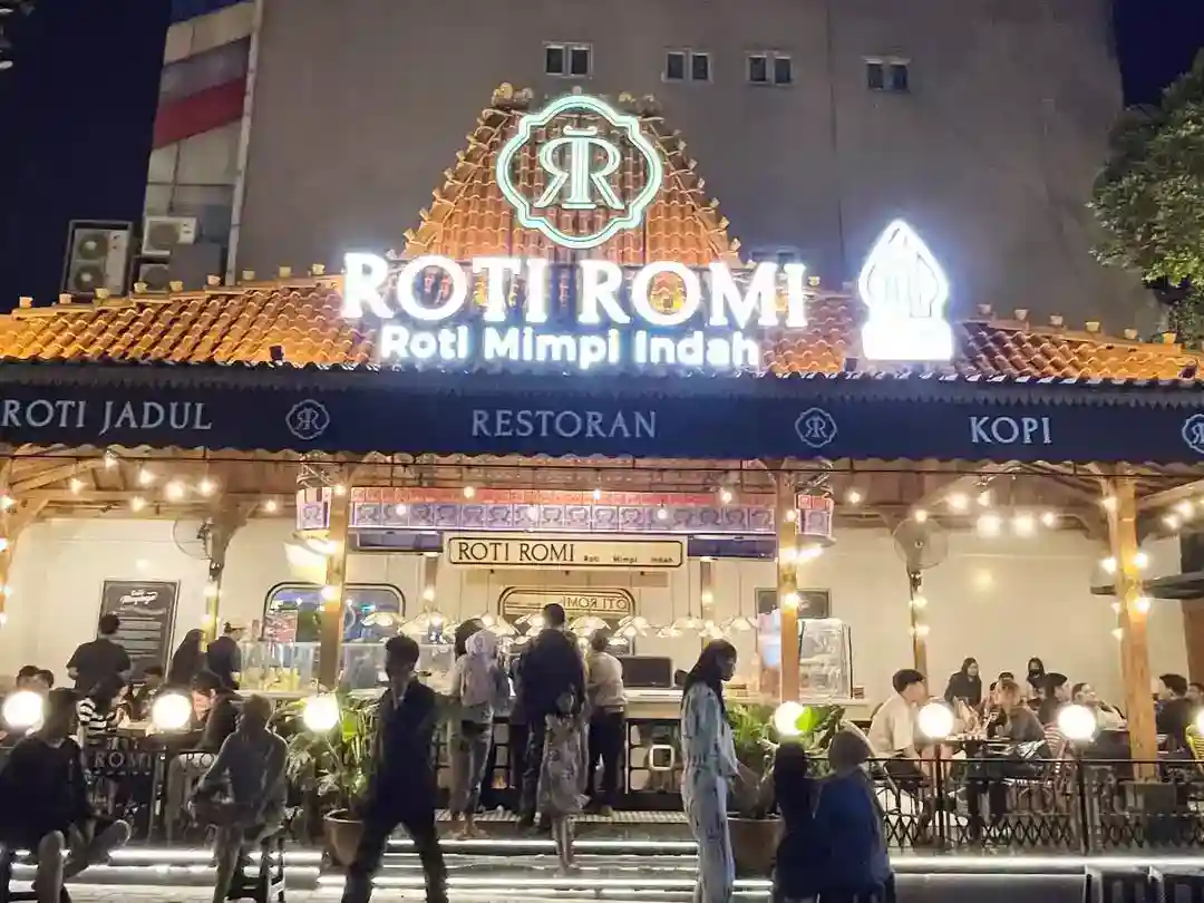 Roti Romi Kemang Cafe 24 Jam di Jakarta Blog GoPay